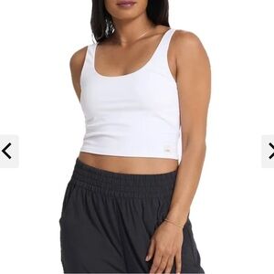 Vuori Daily Crop Top